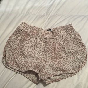 Cheetah stretchy shorts